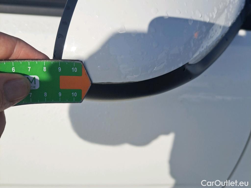 KIA  STONIC KIA  / 2017 / 5P / todoterreno 1.2 DPi 62kW (84CV) Concept #23