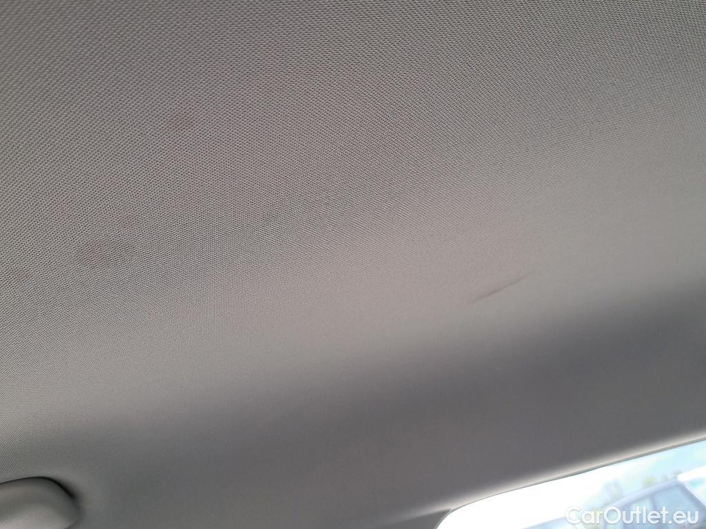  KIA  Sportage KIA  / 2022 / 5P / todoterreno 1.6 T-GDi MHEV 110kW (150CV) Drive 4x2 (AC3) #4