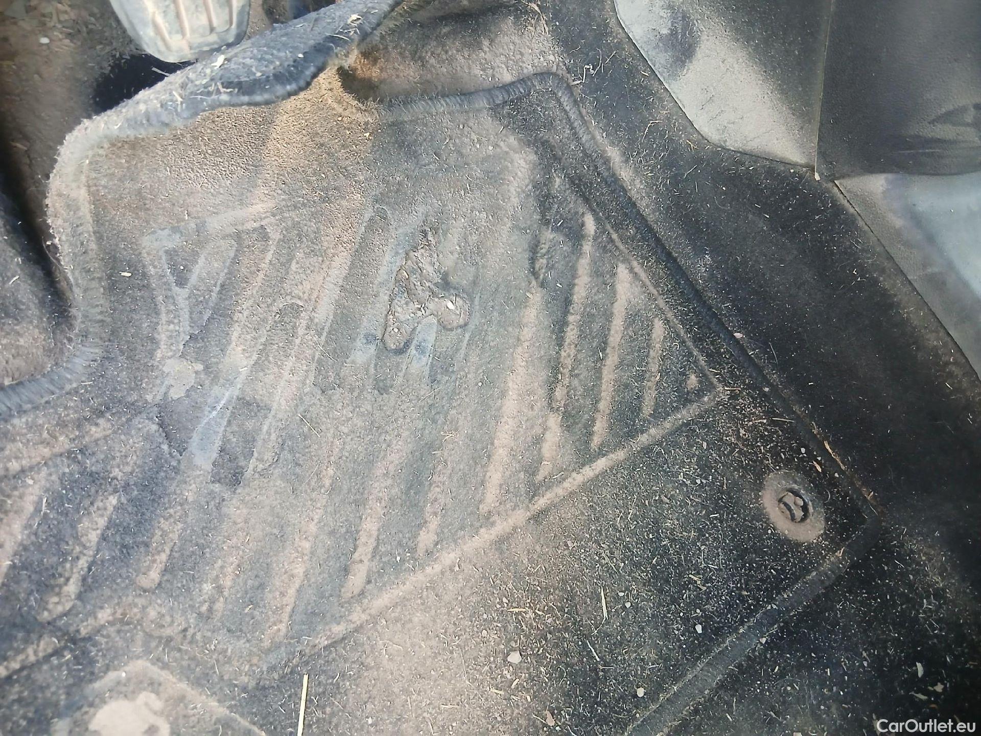  Peugeot  RIFTER PEUGEOT  / 2018 / 4P / combi Active Standard BlueHDi 73kW (IND) (CX2) #26