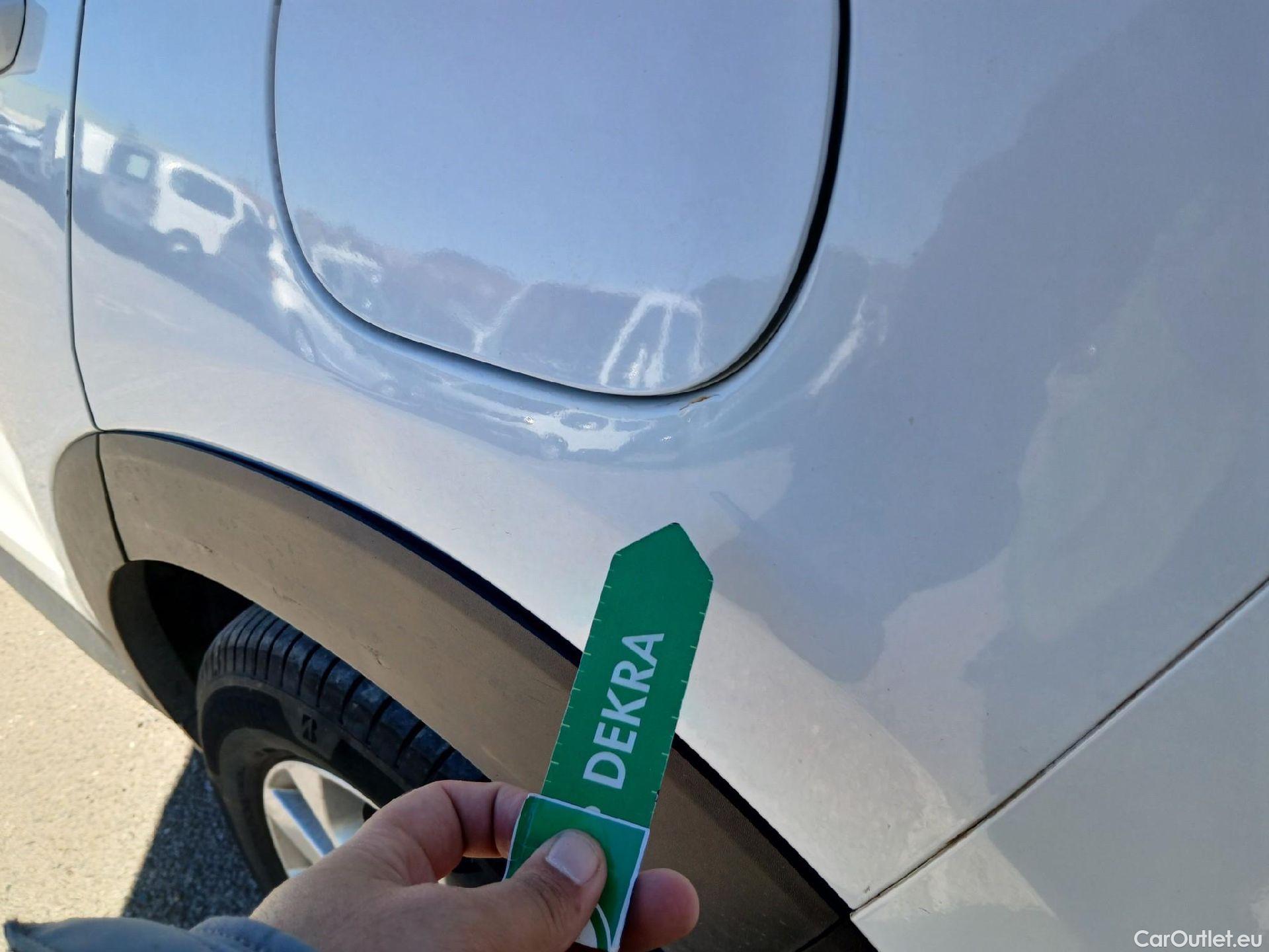  Hyundai  Tucson HYUNDAI  / 2018 / 5P / todoterreno 1.6 CRDI 85kW (116CV) 48V SLE 4X2(SP)(SL) #28