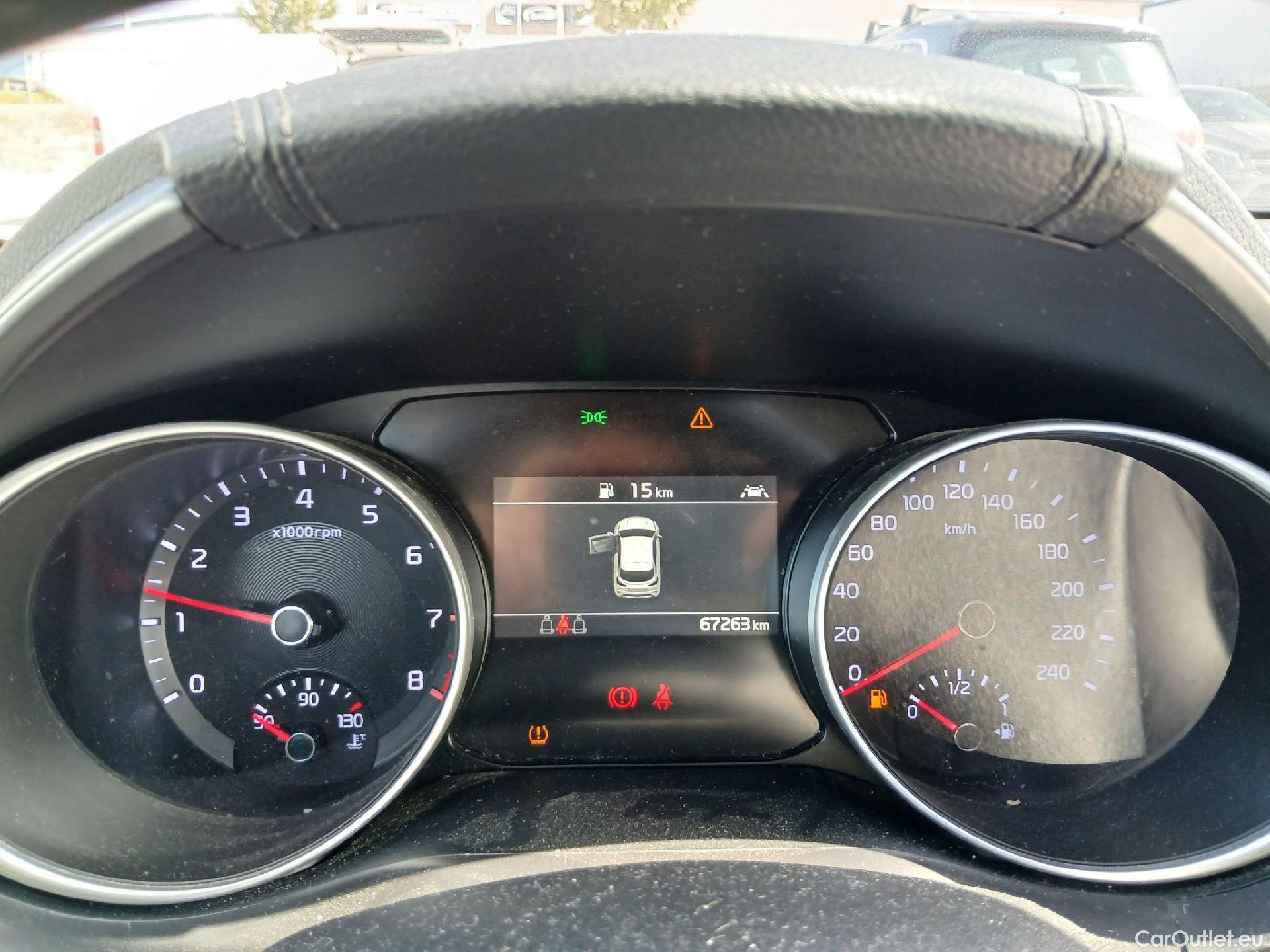 KIA  XCeed KIA  / 2019 / 5P / todoterreno 1.0 T-GDi Drive 88kW (120CV) #4