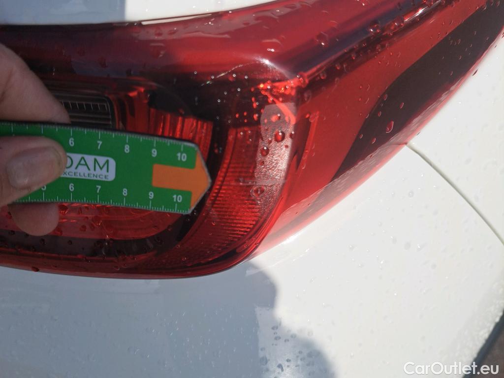 KIA  STONIC KIA  / 2017 / 5P / todoterreno 1.2 DPi 62kW (84CV) Concept #36