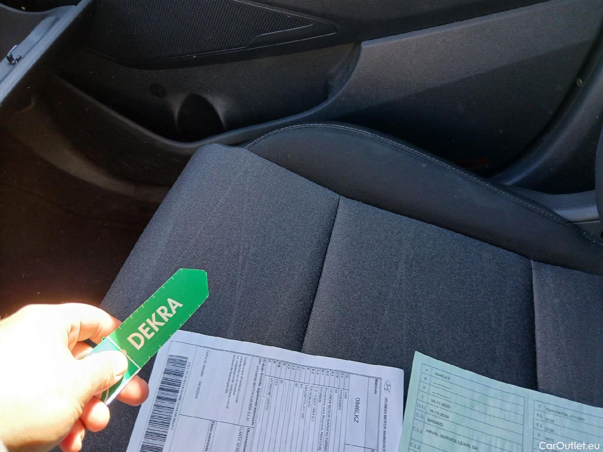  Hyundai  Tucson HYUNDAI  / 2018 / 5P / todoterreno 1.6 CRDI 85kW (116CV) 48V SLE 4X2(SP)(SL) #2