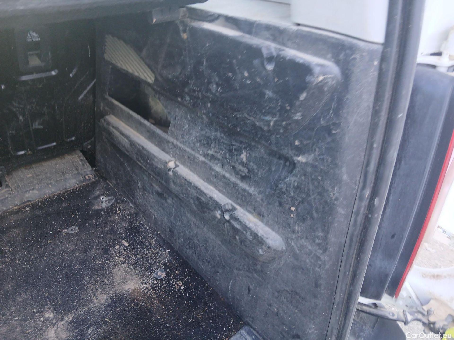  Peugeot  RIFTER PEUGEOT  / 2018 / 4P / combi Active Standard BlueHDi 73kW (IND) (CX2) #9