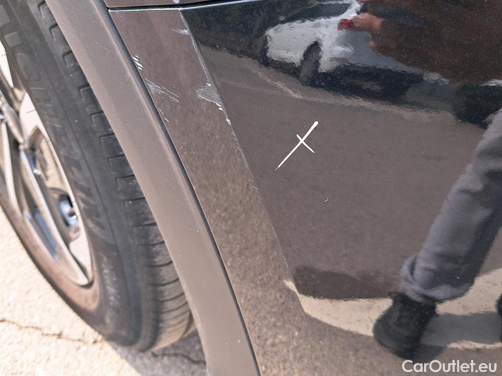  KIA  Sportage KIA  / 2022 / 5P / todoterreno 1.6 T-GDi MHEV 110kW (150CV) Drive 4x2 (AC3) #11