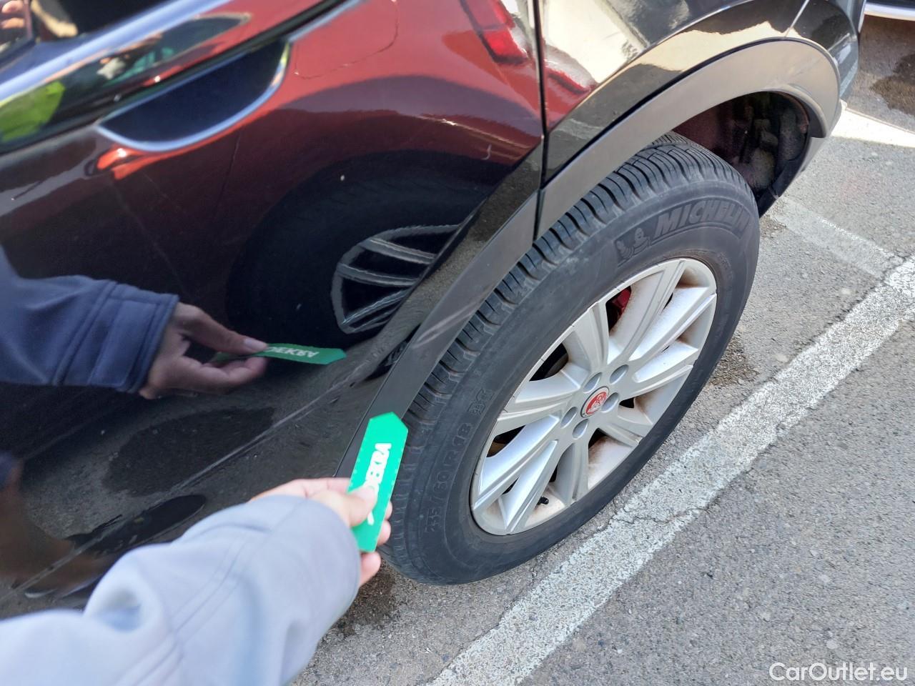  Jaguar  E-PACE JAGUAR  / 2017 / 5P / todoterreno 2.0D 110kW S 4WD Auto #15