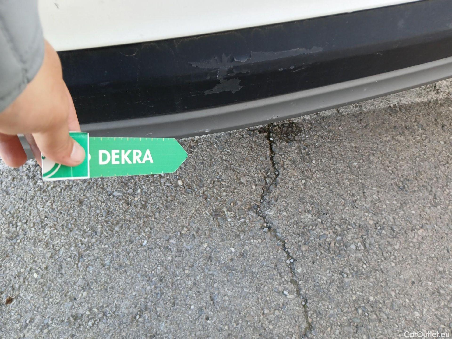  Hyundai  Tucson HYUNDAI  / 2018 / 5P / todoterreno 1.6 CRDI 85kW (116CV) 48V SLE 4X2(SP)(SL) #41