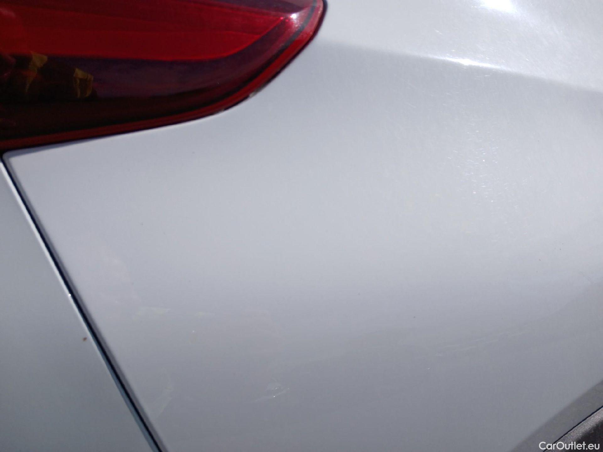 KIA  XCeed KIA  / 2019 / 5P / todoterreno 1.0 T-GDi Drive 88kW (120CV) #17