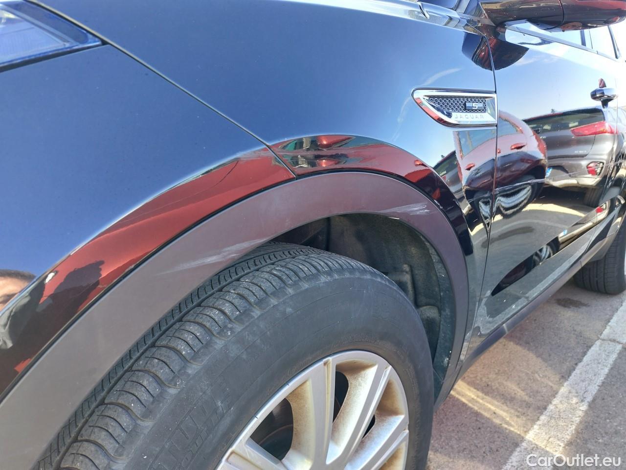  Jaguar  E-PACE JAGUAR  / 2017 / 5P / todoterreno 2.0D 110kW S 4WD Auto #8