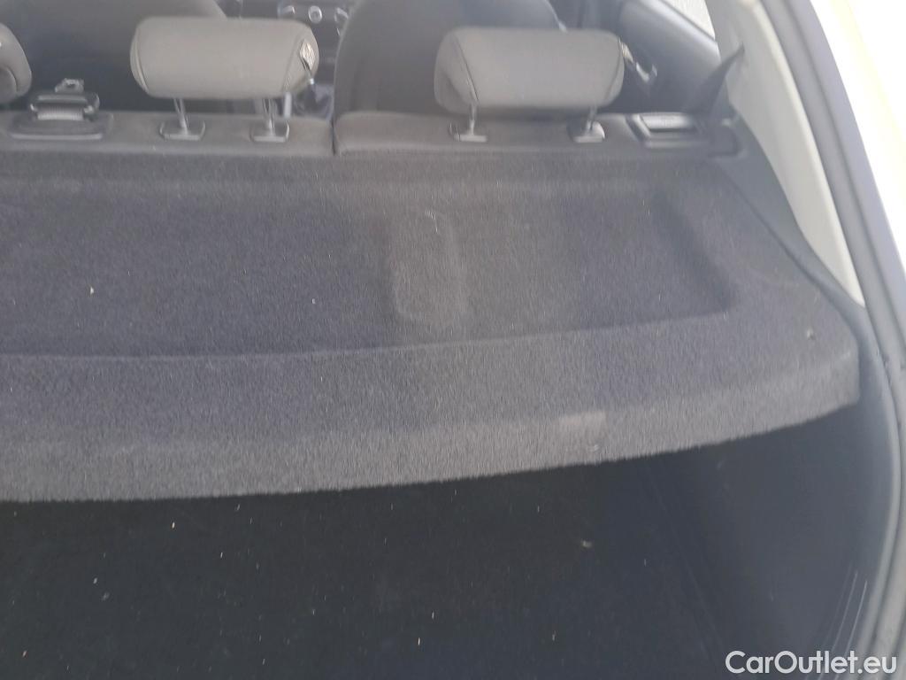 KIA  STONIC KIA  / 2017 / 5P / todoterreno 1.2 DPi 62kW (84CV) Concept #24