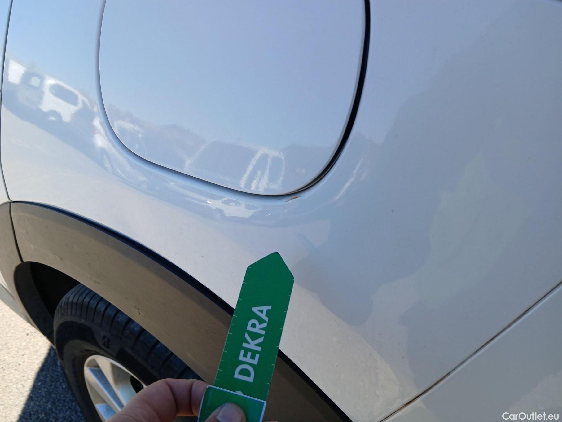  Hyundai  Tucson HYUNDAI  / 2018 / 5P / todoterreno 1.6 CRDI 85kW (116CV) 48V SLE 4X2(SP)(SL) #27