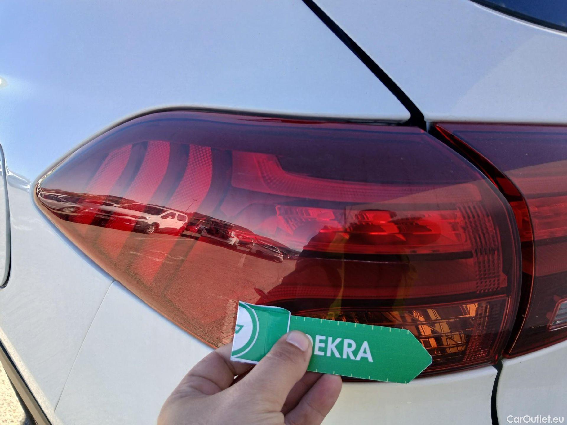  Hyundai  Tucson HYUNDAI  / 2018 / 5P / todoterreno 1.6 CRDI 85kW (116CV) 48V SLE 4X2(SP)(SL) #36