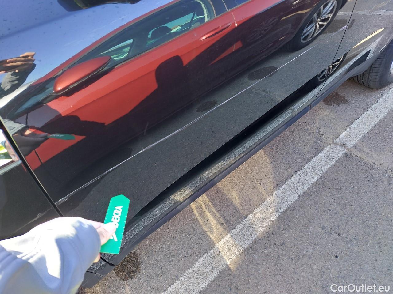  Jaguar  E-PACE JAGUAR  / 2017 / 5P / todoterreno 2.0D 110kW S 4WD Auto #9