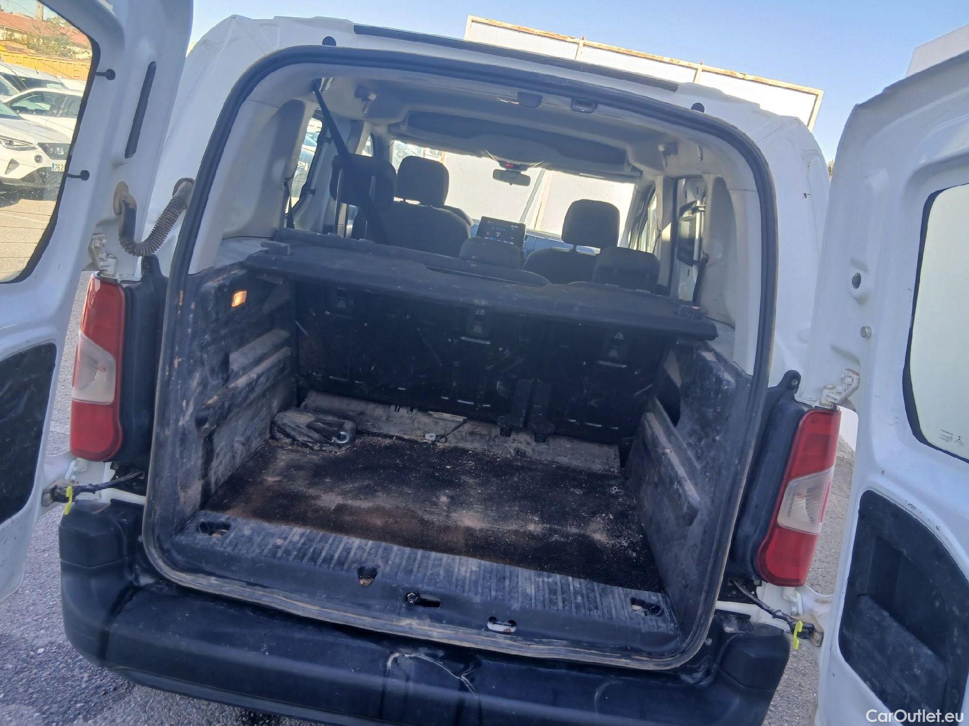  Peugeot  RIFTER PEUGEOT  / 2018 / 4P / combi Active Standard BlueHDi 73kW (IND) (CX2) #3