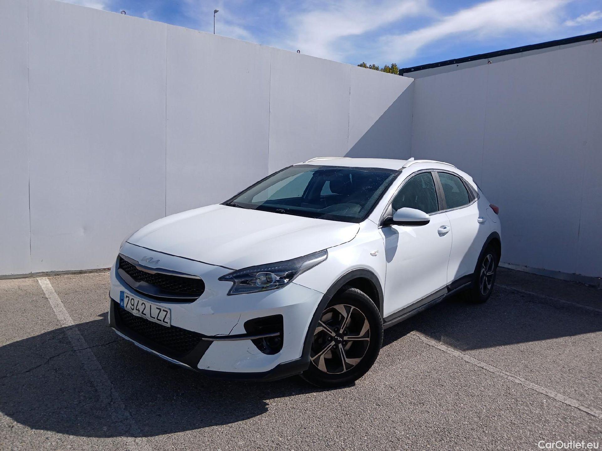 KIA  XCeed KIA  / 2019 / 5P / todoterreno 1.0 T-GDi Drive 88kW (120CV) #1