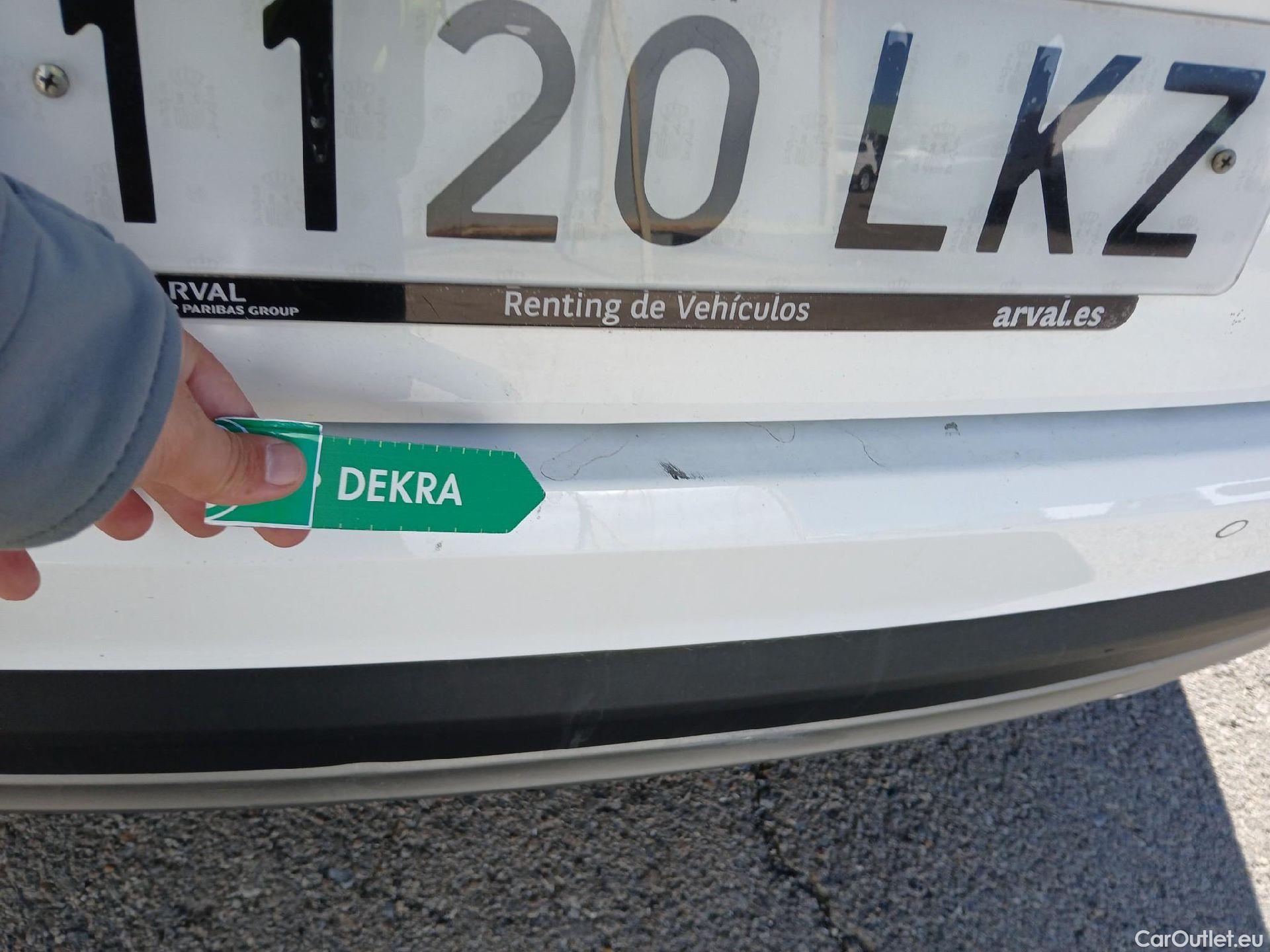  Hyundai  Tucson HYUNDAI  / 2018 / 5P / todoterreno 1.6 CRDI 85kW (116CV) 48V SLE 4X2(SP)(SL) #24