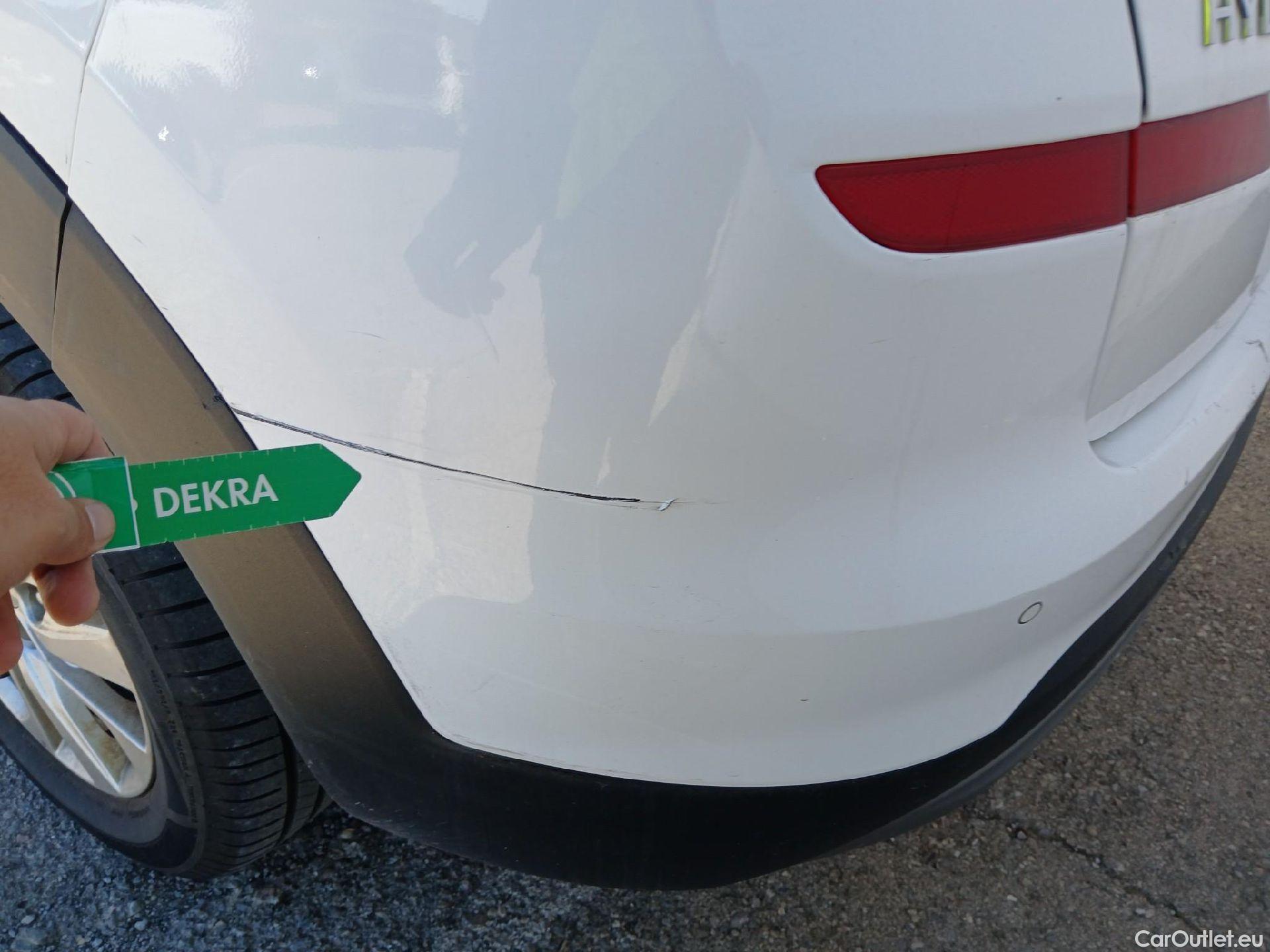  Hyundai  Tucson HYUNDAI  / 2018 / 5P / todoterreno 1.6 CRDI 85kW (116CV) 48V SLE 4X2(SP)(SL) #34