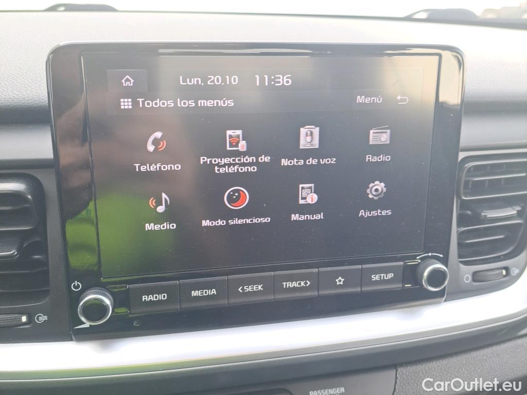 KIA  STONIC KIA  / 2017 / 5P / todoterreno 1.2 DPi 62kW (84CV) Concept #12