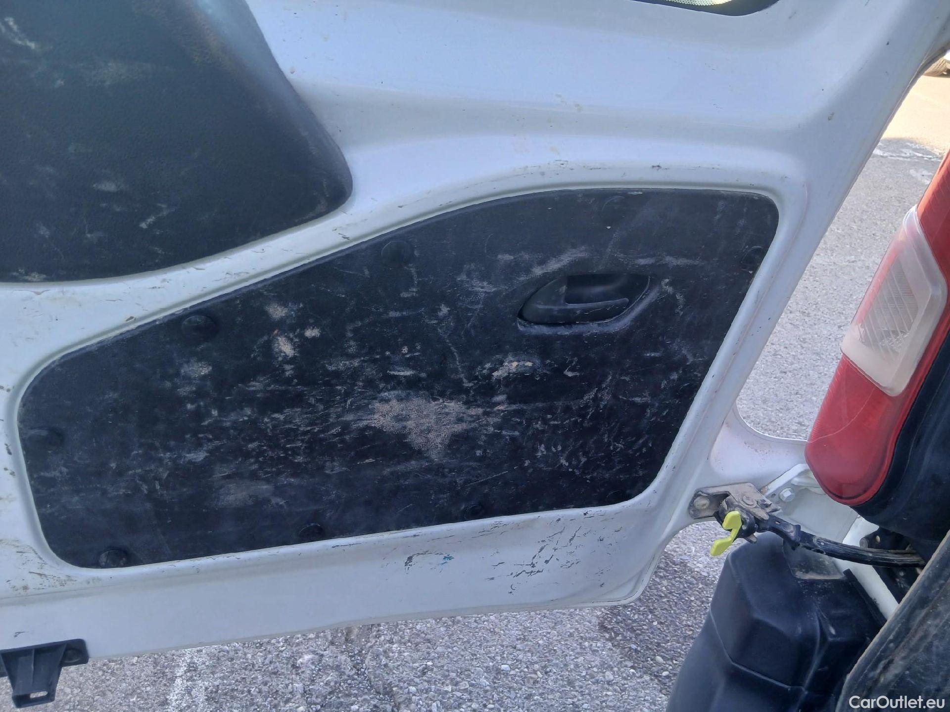  Peugeot  RIFTER PEUGEOT  / 2018 / 4P / combi Active Standard BlueHDi 73kW (IND) (CX2) #12