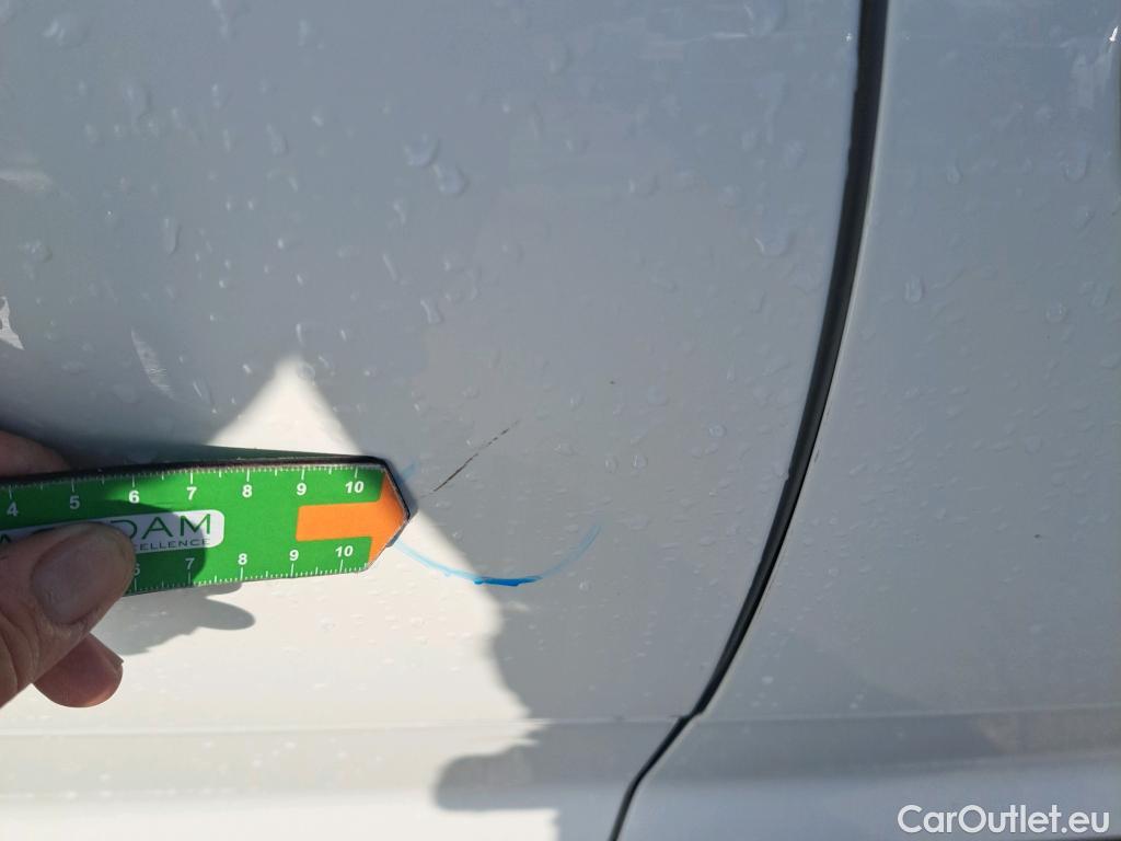 KIA  STONIC KIA  / 2017 / 5P / todoterreno 1.2 DPi 62kW (84CV) Concept #21