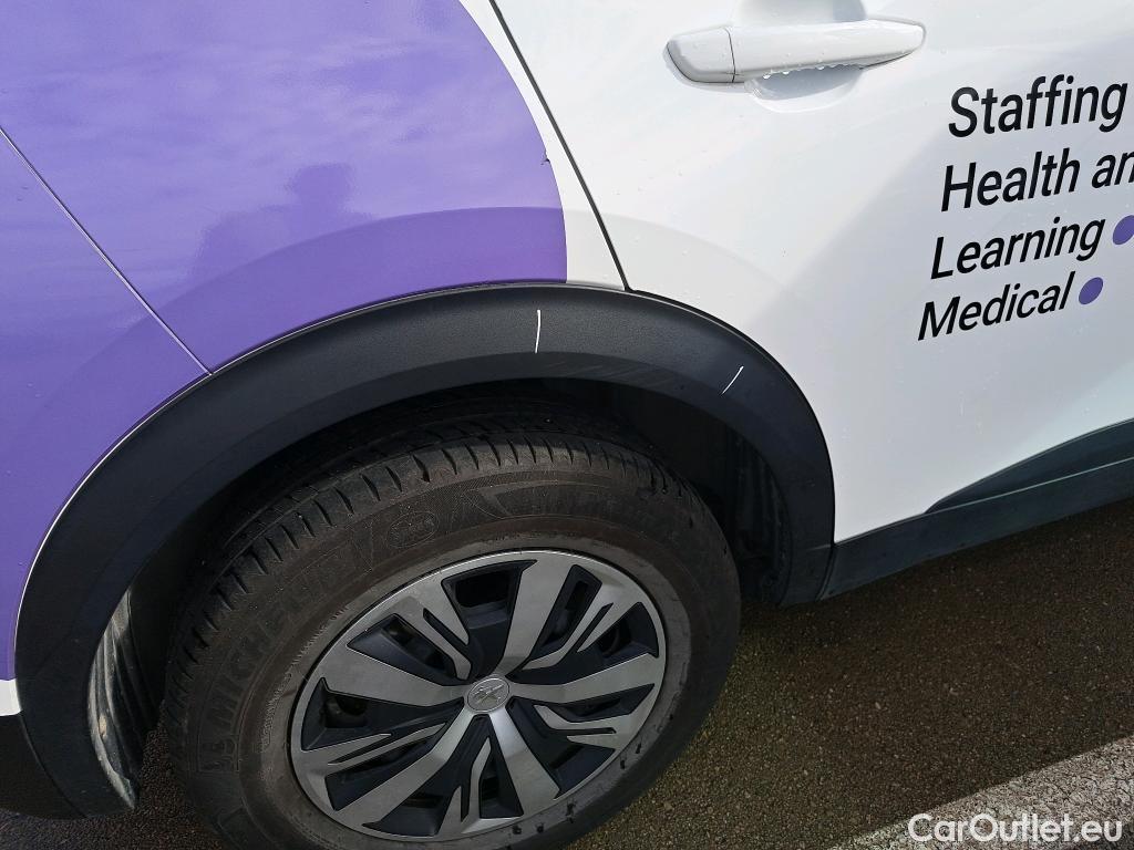  Peugeot  2008 PEUGEOT  / 2019 / 5P / todoterreno Active BlueHDI 81kW (110CV) #19