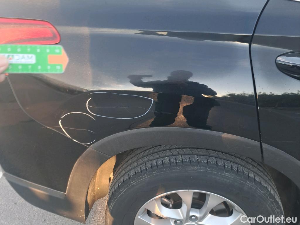  Hyundai  Santa Fe HYUNDAI  / 2018 / 5P / todoterreno 2.2 CRDi Klass 4x2 DK #16