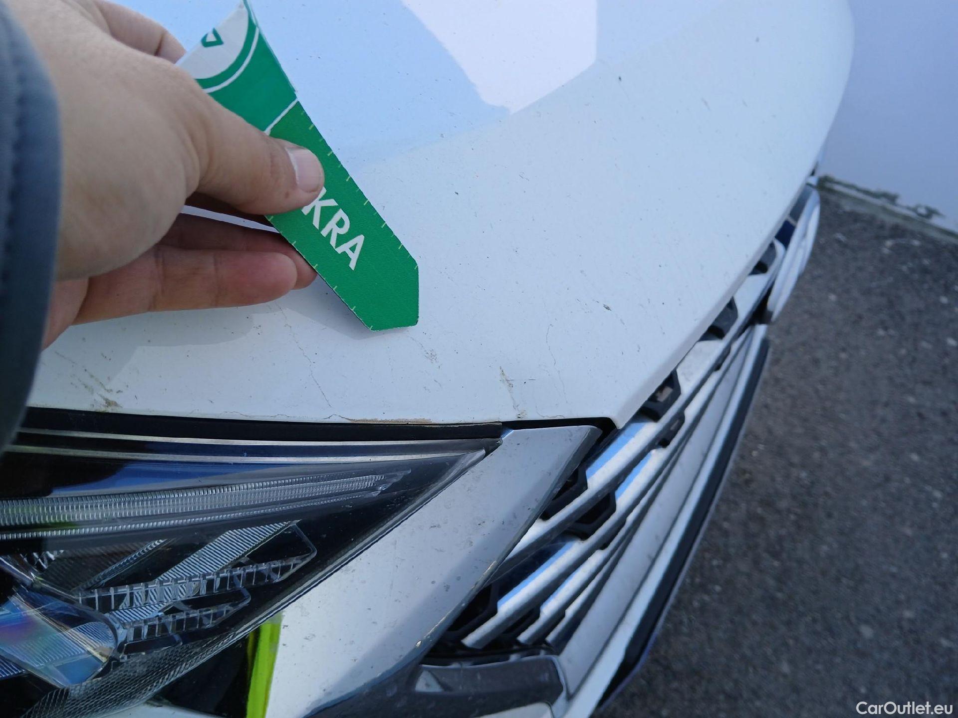  Hyundai  Tucson HYUNDAI  / 2018 / 5P / todoterreno 1.6 CRDI 85kW (116CV) 48V SLE 4X2(SP)(SL) #6