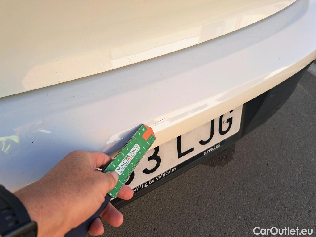  Peugeot  208 PEUGEOT  / 2019 / 5P / berlina con portón BlueHDi 73kW (100CV) Active #15