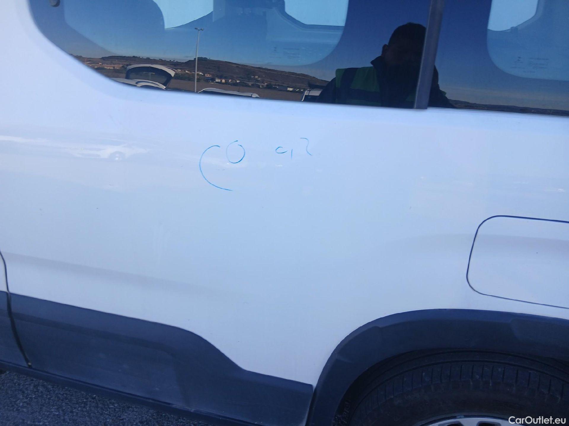  Peugeot  RIFTER PEUGEOT  / 2018 / 4P / combi Active Standard BlueHDi 73kW (IND) (CX2) #42