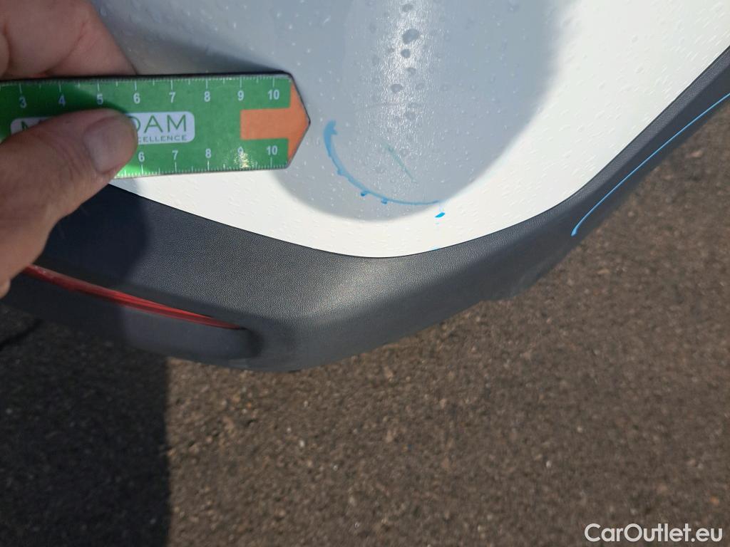 KIA  STONIC KIA  / 2017 / 5P / todoterreno 1.2 DPi 62kW (84CV) Concept #38