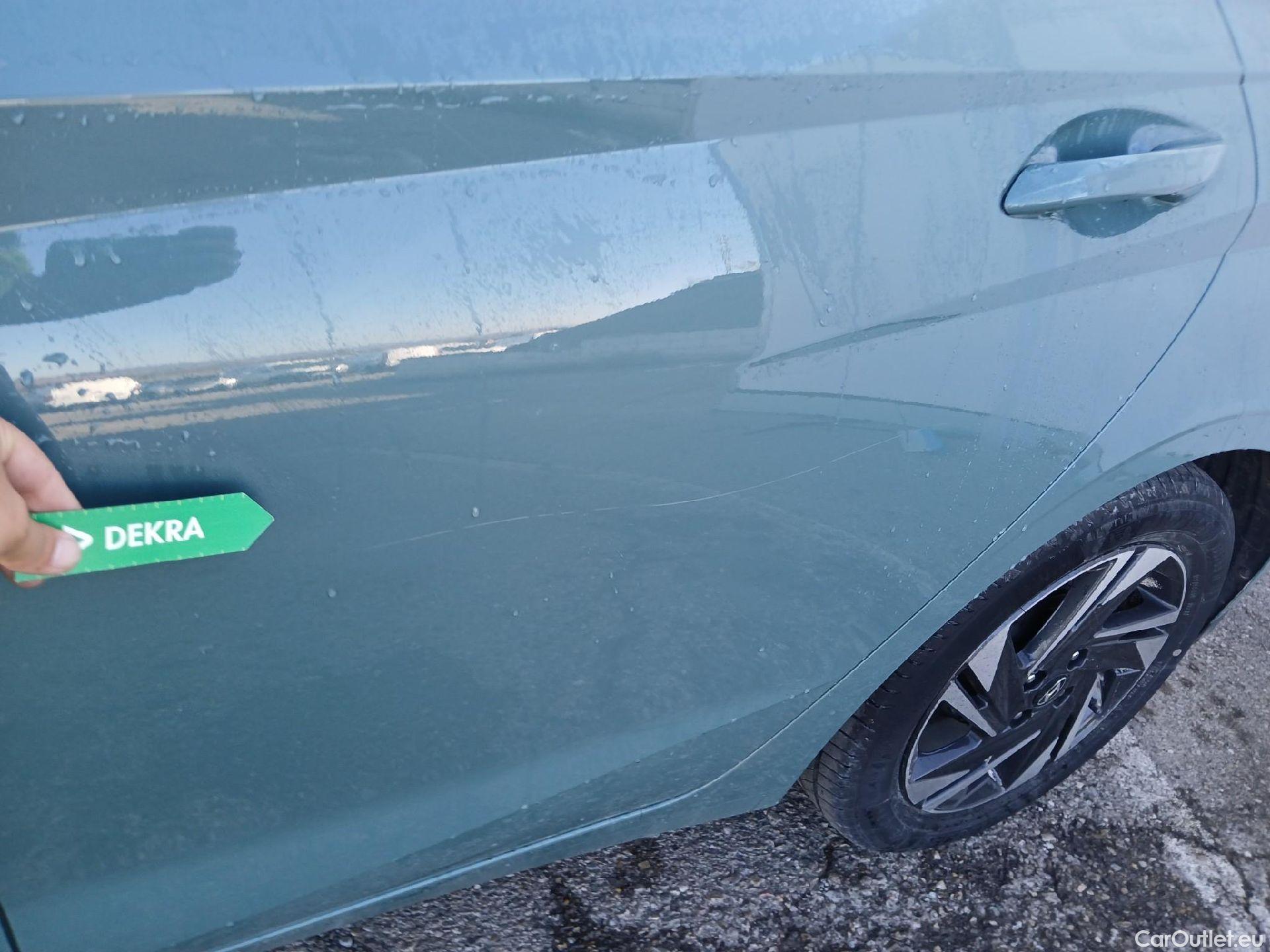  Hyundai  i20 HYUNDAI  / 2020 / 5P / berlina con portón 1.2 MPI Klass #11