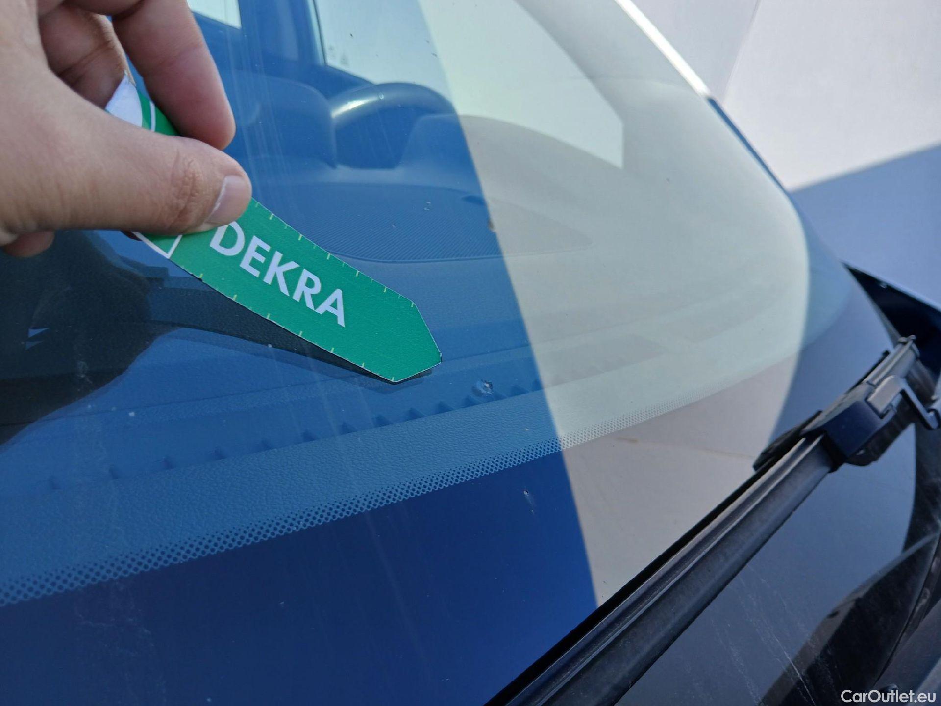  Hyundai  Tucson HYUNDAI  / 2018 / 5P / todoterreno 1.6 CRDI 85kW (116CV) 48V SLE 4X2(SP)(SL) #4