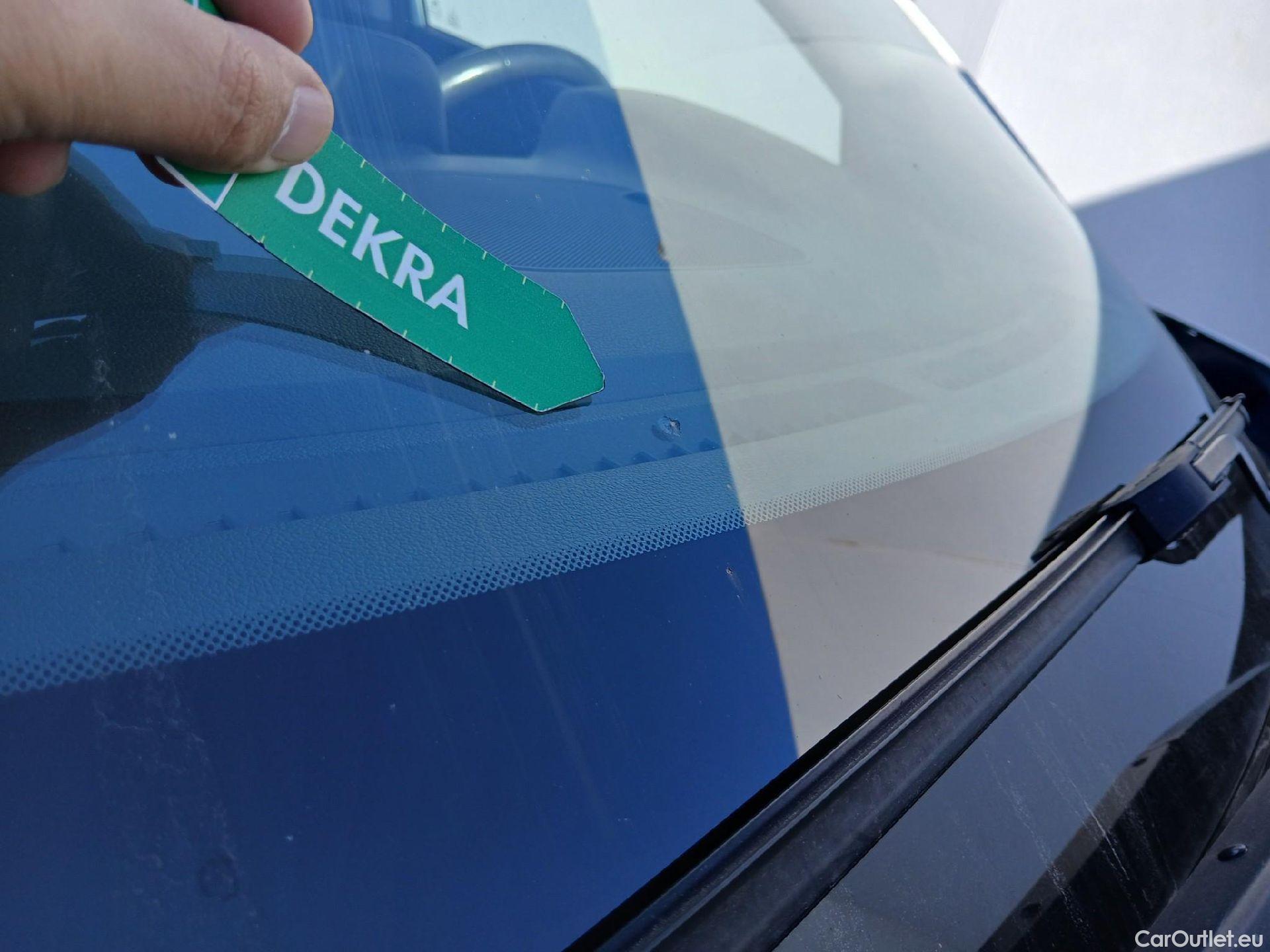  Hyundai  Tucson HYUNDAI  / 2018 / 5P / todoterreno 1.6 CRDI 85kW (116CV) 48V SLE 4X2(SP)(SL) #3