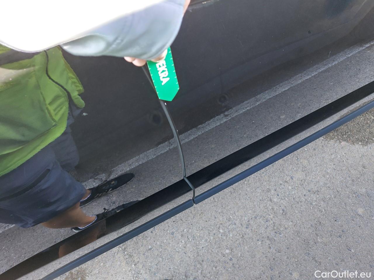  Jaguar  E-PACE JAGUAR  / 2017 / 5P / todoterreno 2.0D 110kW S 4WD Auto #25