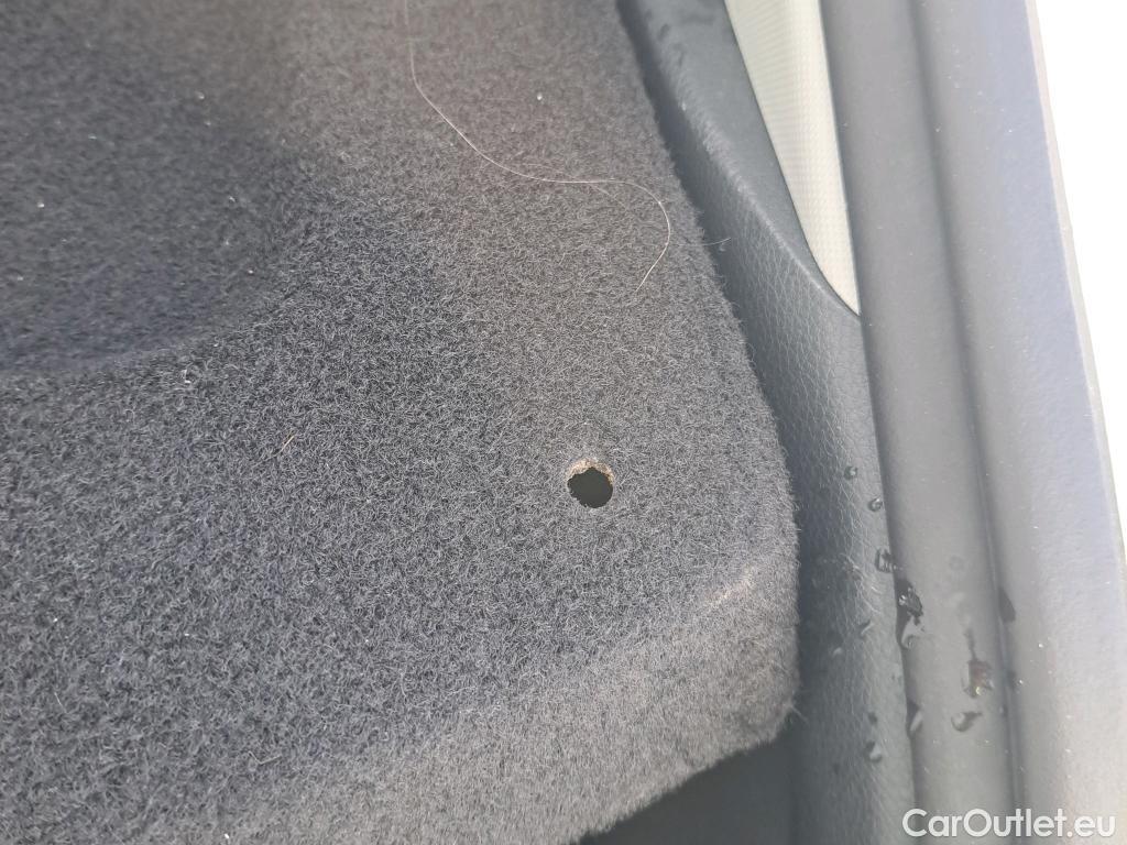 KIA  STONIC KIA  / 2017 / 5P / todoterreno 1.2 DPi 62kW (84CV) Concept #25