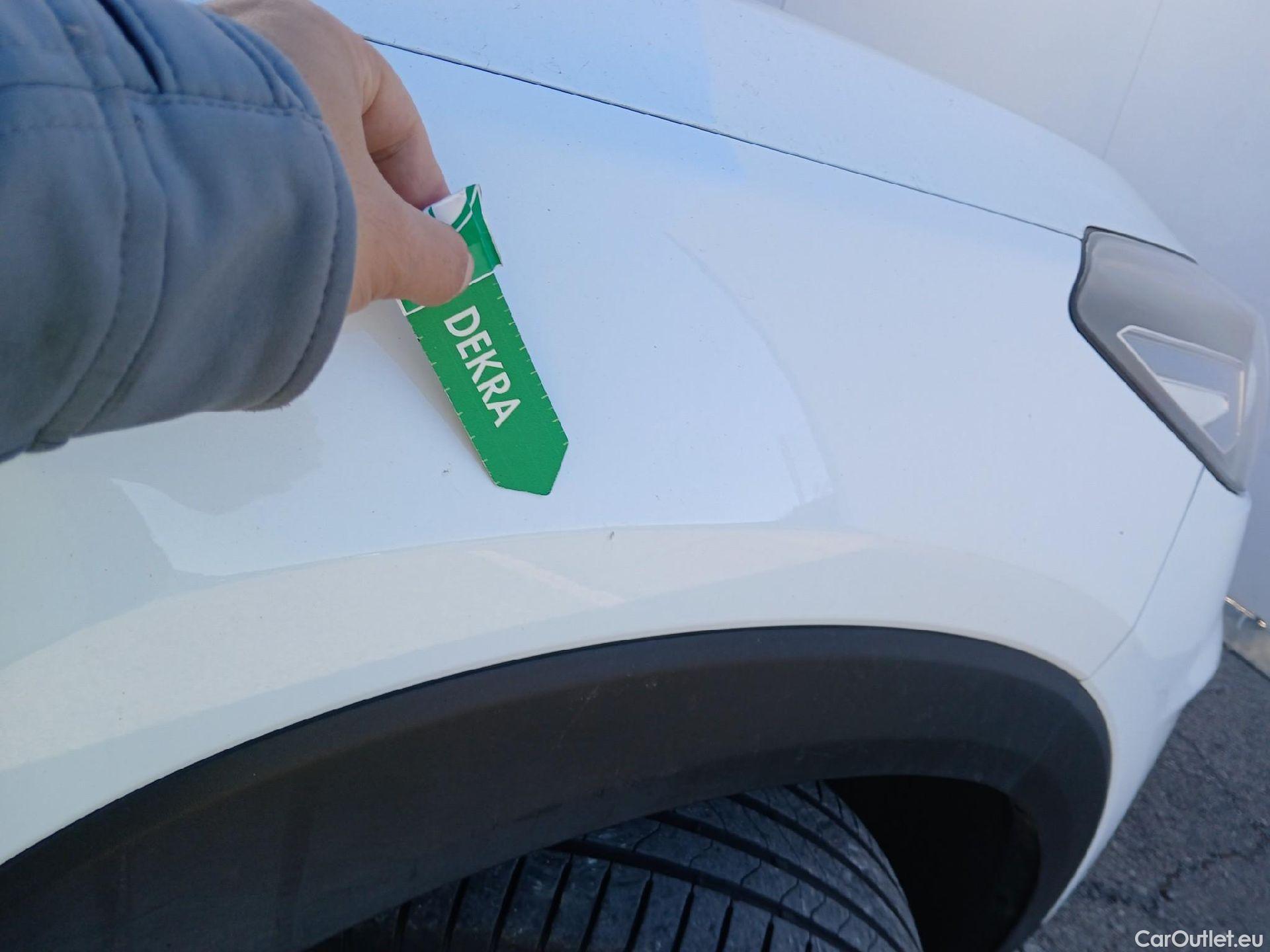  Hyundai  Tucson HYUNDAI  / 2018 / 5P / todoterreno 1.6 CRDI 85kW (116CV) 48V SLE 4X2(SP)(SL) #31