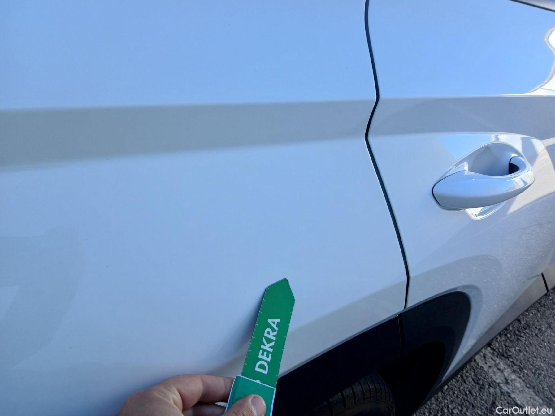  Hyundai  Tucson HYUNDAI  / 2020 / 5P / todoterreno 1.6 TGDI 169kW HEV Tecno Auto 2C #34