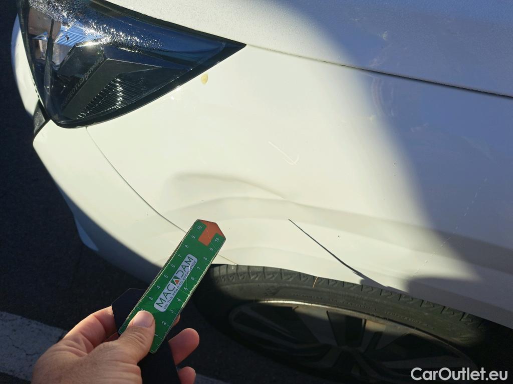  Peugeot  208 PEUGEOT  / 2019 / 5P / berlina con portón BlueHDi 73kW (100CV) Active #2