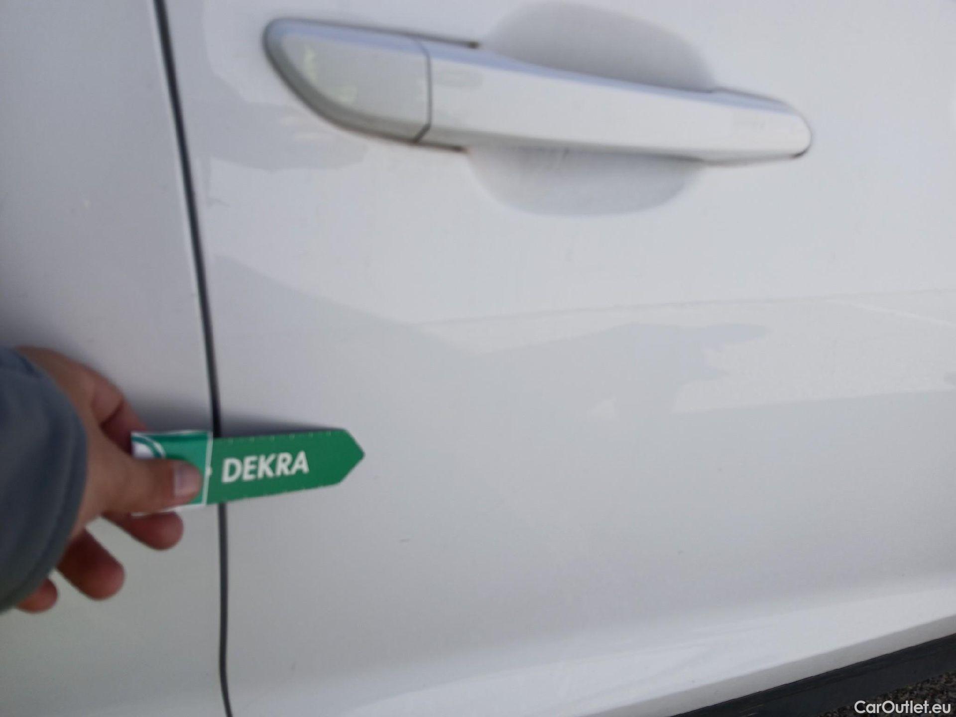  Hyundai  Tucson HYUNDAI  / 2018 / 5P / todoterreno 1.6 CRDI 85kW (116CV) 48V SLE 4X2(SP)(SL) #48