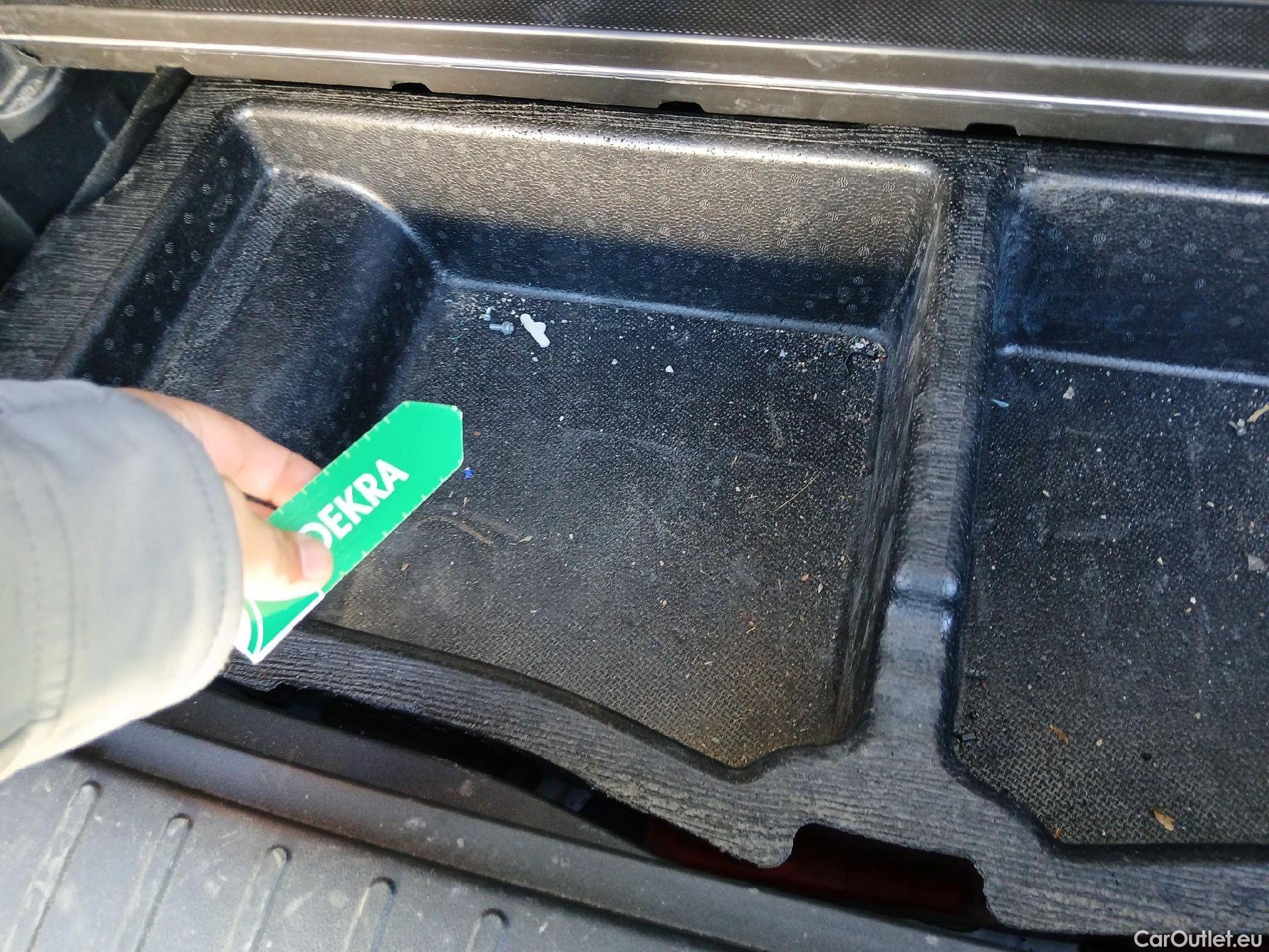  Hyundai  Tucson HYUNDAI  / 2020 / 5P / todoterreno 1.6 TGDI 169kW HEV Tecno Auto 2C #4