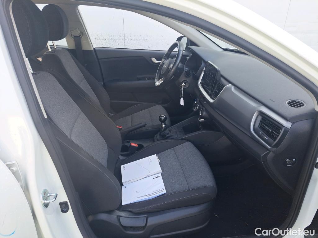 KIA  STONIC KIA  / 2017 / 5P / todoterreno 1.2 DPi 62kW (84CV) Concept #6