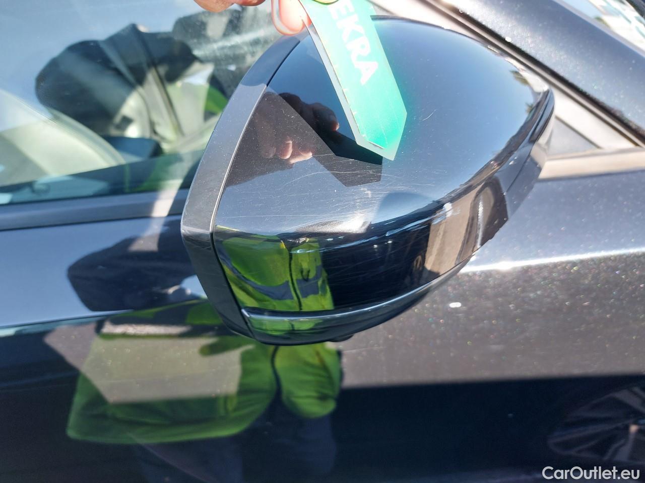  Jaguar  E-PACE JAGUAR  / 2017 / 5P / todoterreno 2.0D 110kW S 4WD Auto #27