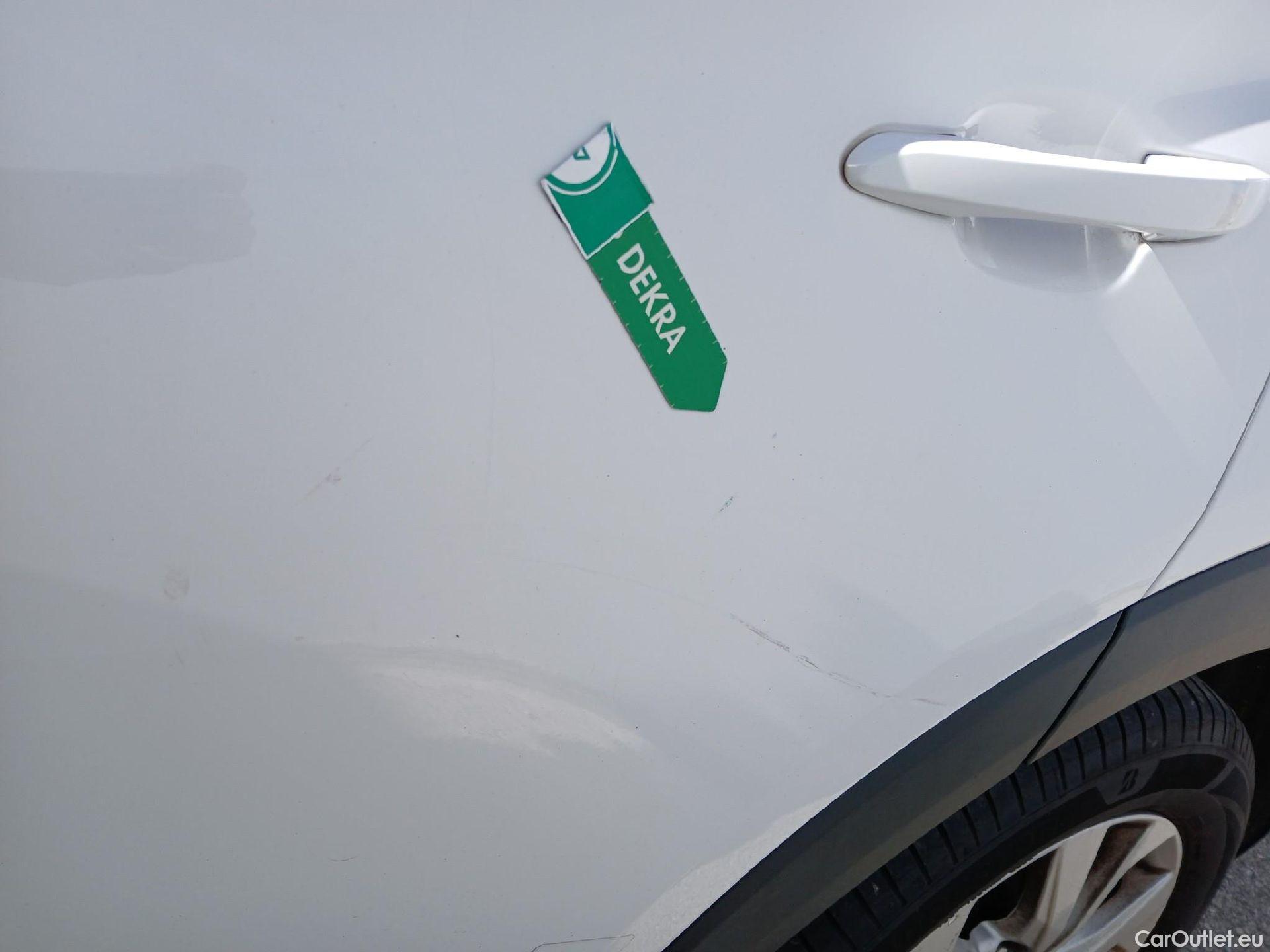  Hyundai  Tucson HYUNDAI  / 2018 / 5P / todoterreno 1.6 CRDI 85kW (116CV) 48V SLE 4X2(SP)(SL) #19