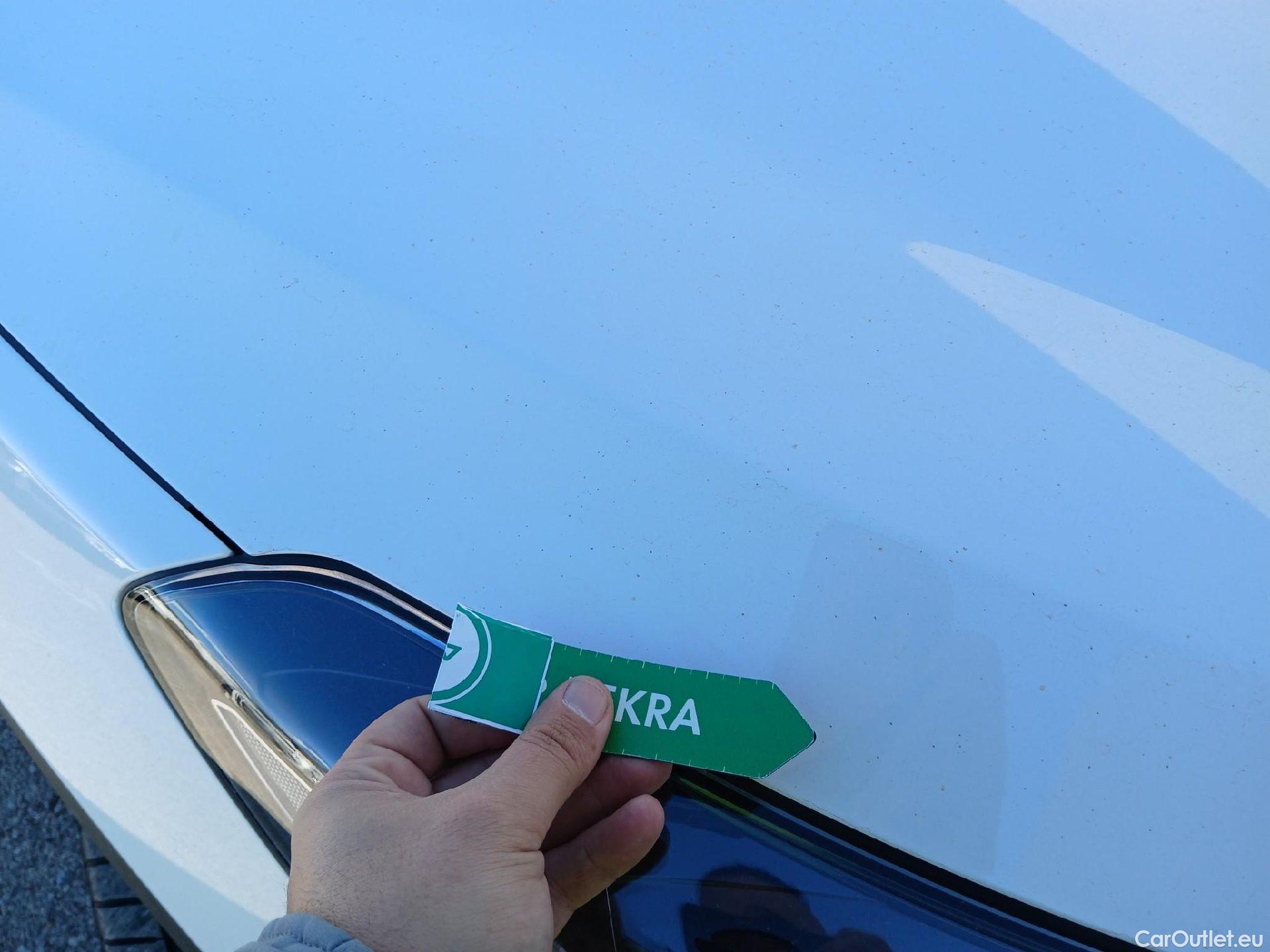  Hyundai  Tucson HYUNDAI  / 2018 / 5P / todoterreno 1.6 CRDI 85kW (116CV) 48V SLE 4X2(SP)(SL) #8