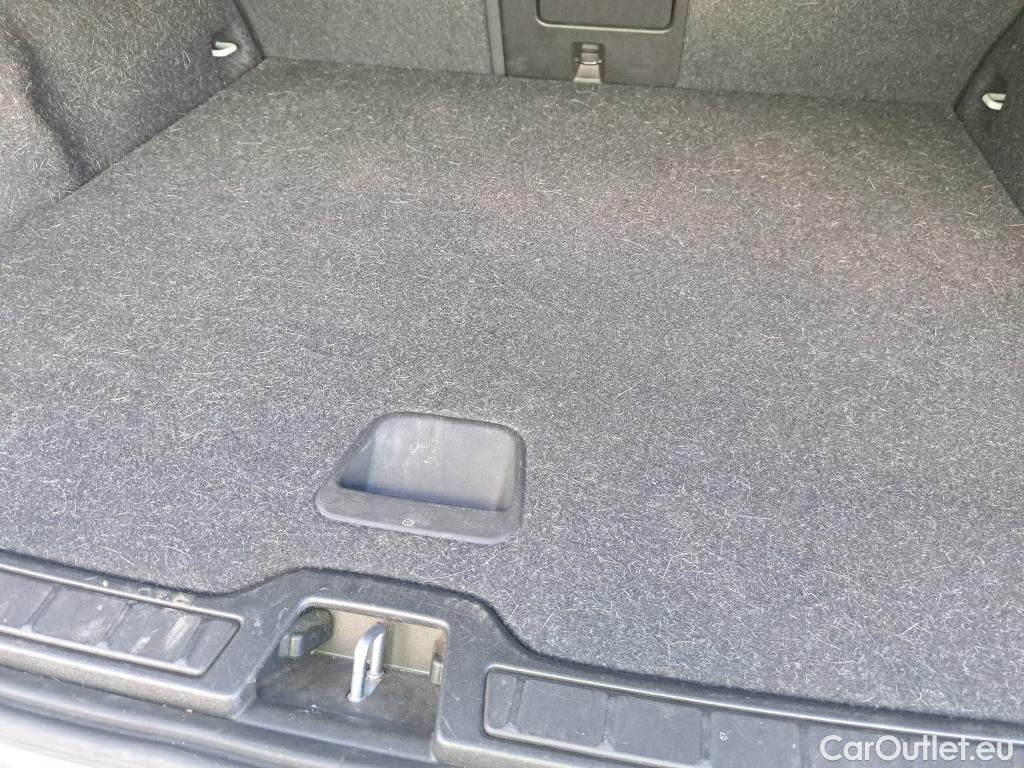  Volvo  XC 40 VOLVO XC40 / 2017 / 5P / todoterreno 1.5 T3 Momentum Pro #7