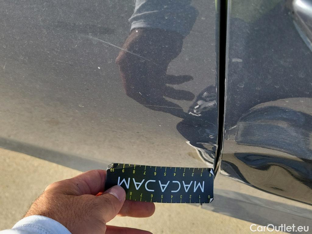  Hyundai  i20 HYUNDAI  / 2023 / 5P / berlina con portón 1.0 TGDI Klass #4