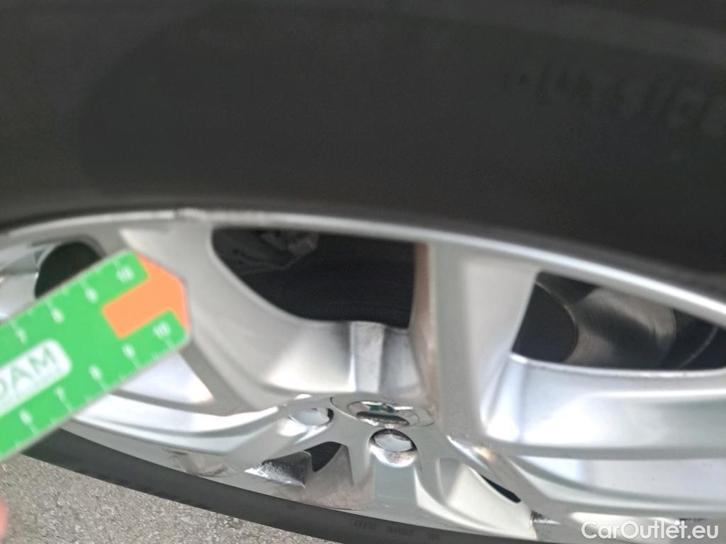 Volvo  XC60 VOLVO  / 2017 / 5P / todoterreno 2.0 B4 D Momentum Auto #8