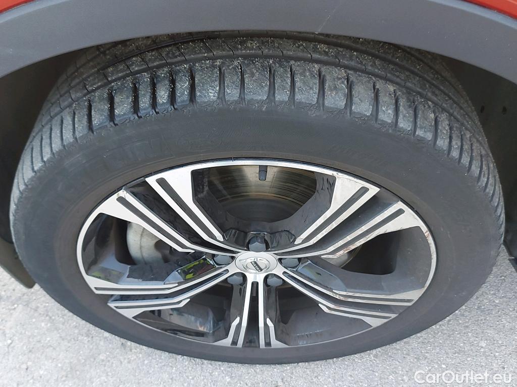 Volvo  XC 40 XC40 Inscription Expression Recharge Plug-In Hybrid 2WD 1.5 T5 260CV AT7 E6d #1