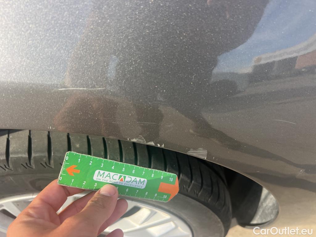  Fiat  500 FIAT  / 2015 / 3P / berlina con portón Lounge 1.2 8v 51KW (69 CV) (AC) #2