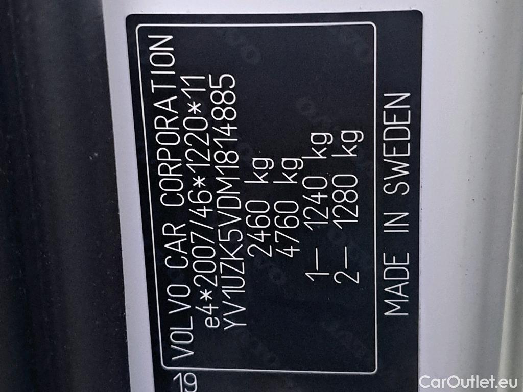 Volvo  XC60 VOLVO  / 2017 / 5P / todoterreno 2.0 B4 D Momentum Auto #18